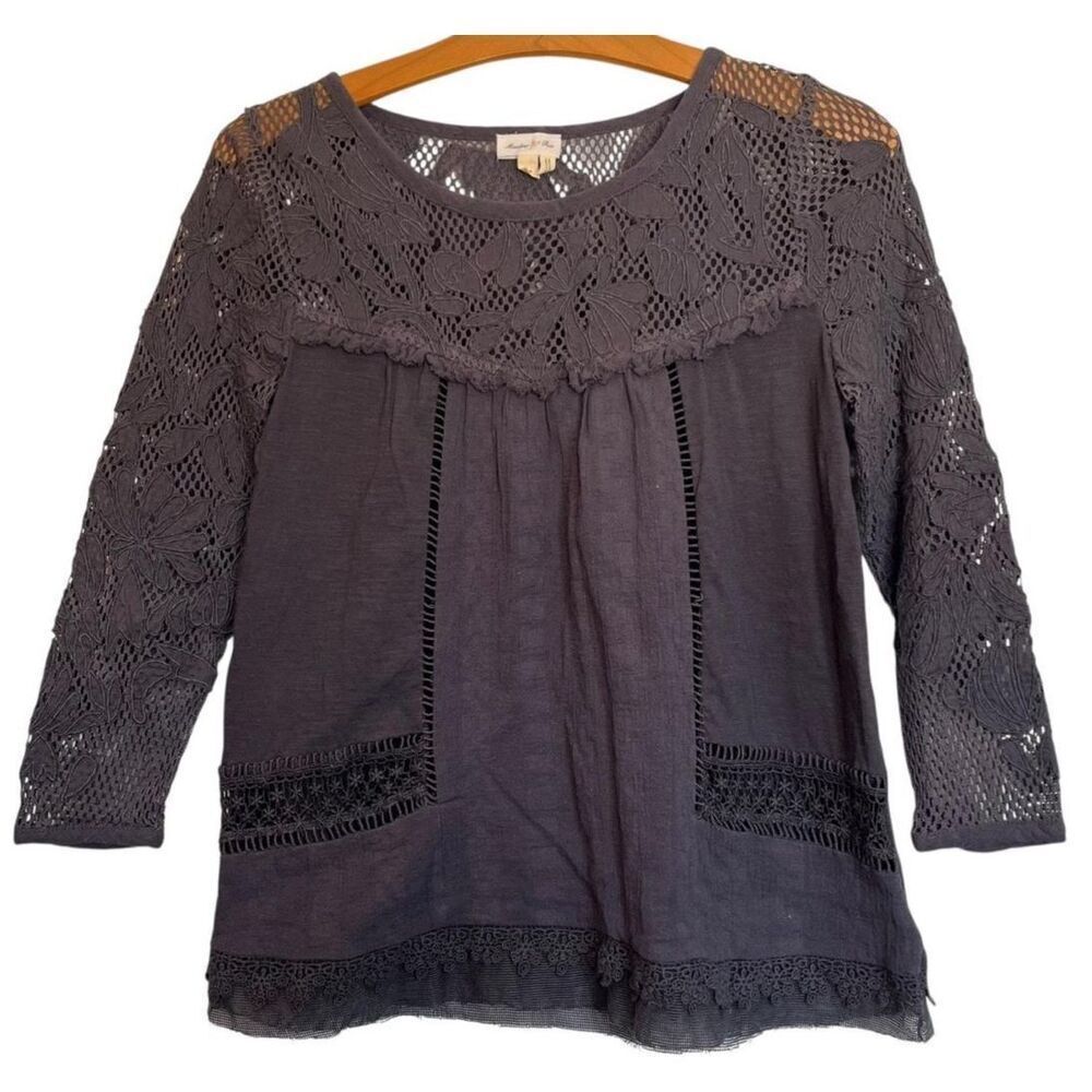 MEADOW RUE Anthropologie gray lace eyelet BOHO Tunic Shirt Top sz XS